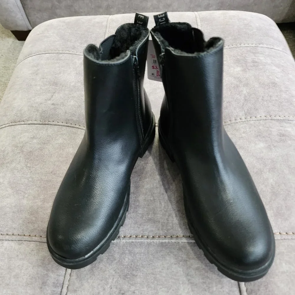 NWT Justice Big Girl Lug Bottom Chelsea Boot Size 6